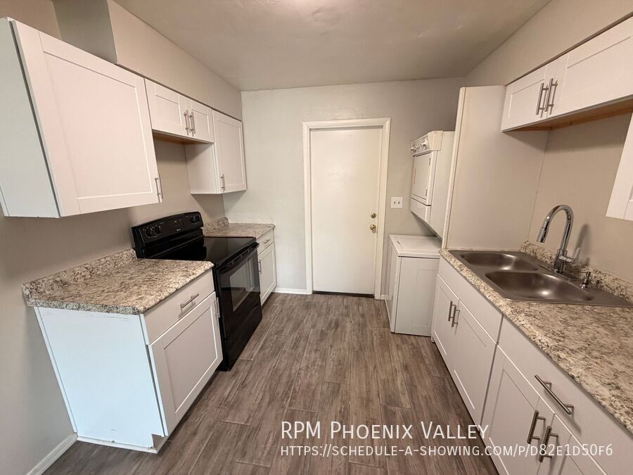 Recently renovated 2/1 Single Story Unit *NO* Carpet Near Phx Sky Harbor Airport! property image