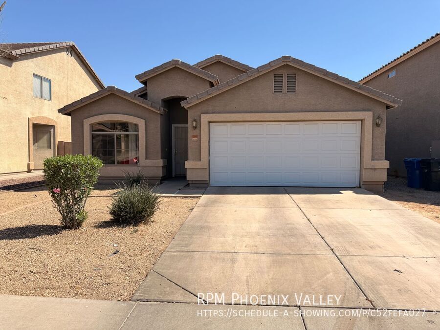 3/2 Single story Avondale Home *Custom Paint* & Carpet in Beds Only! property image