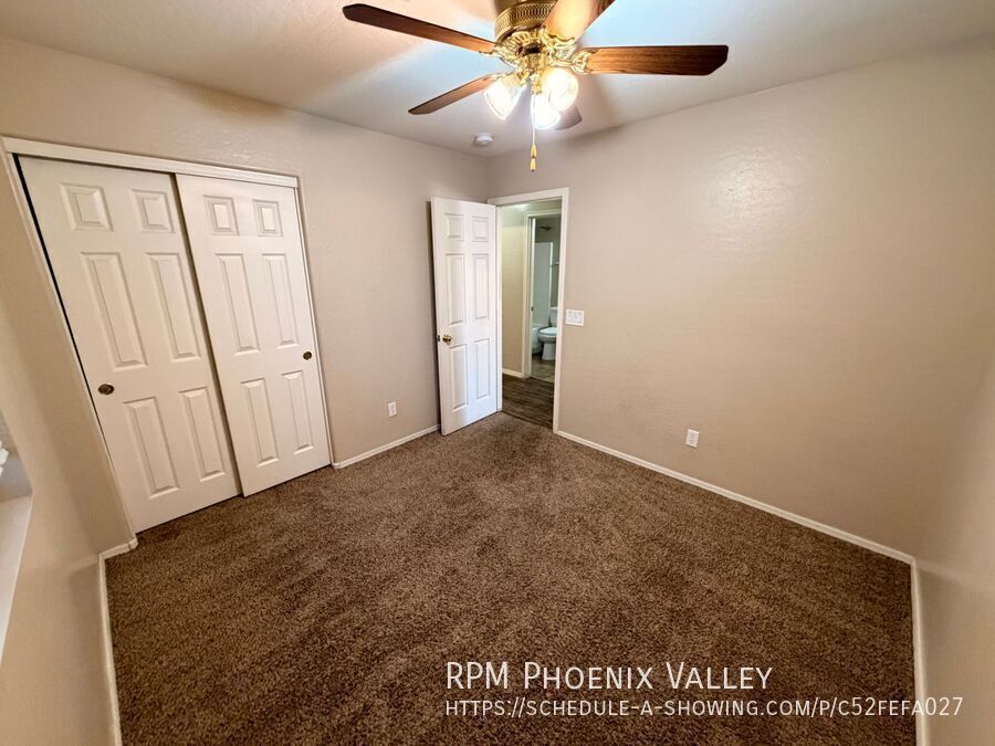 3/2 Single story Avondale Home *Custom Paint* & Carpet in Beds Only! property image