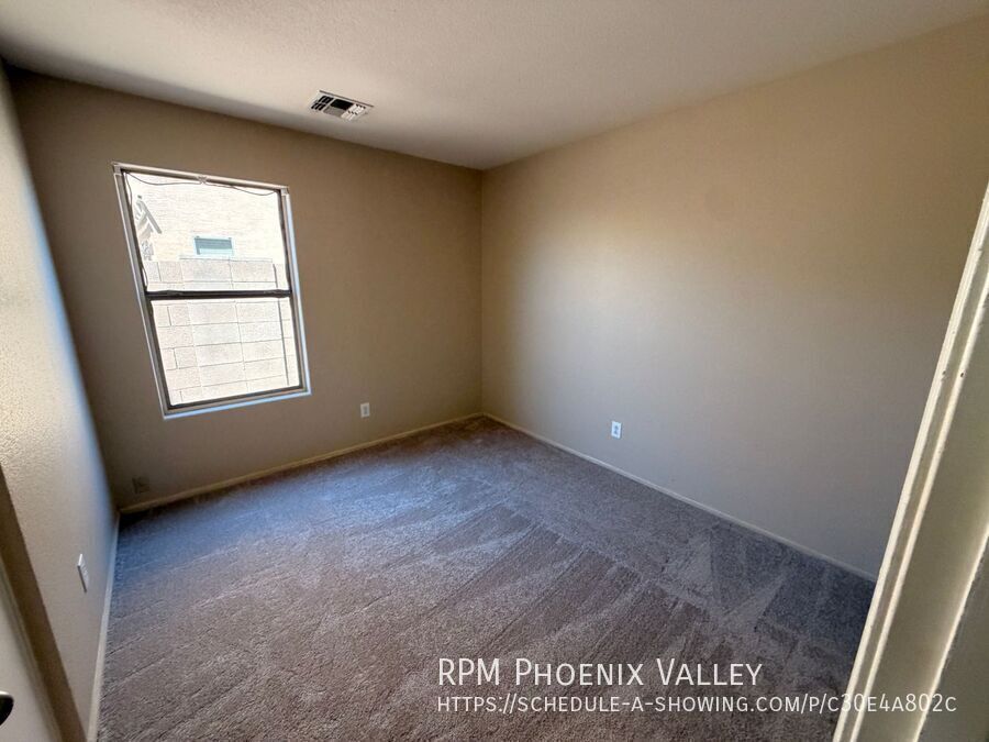 *NEW* Flooring + *NEW* Custom Paint Single Story Goodyear Home 4 Rent! property image