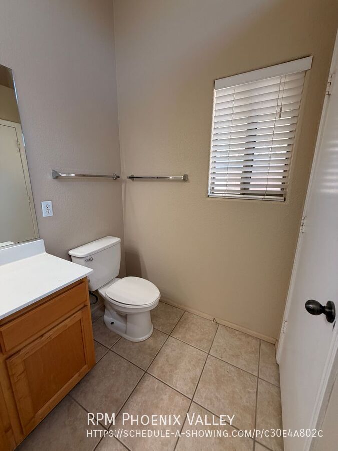 *NEW* Flooring + *NEW* Custom Paint Single Story Goodyear Home 4 Rent! property image