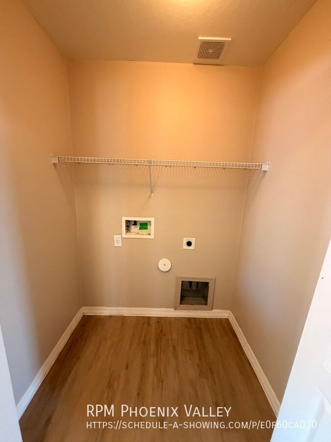 Large Avondale Home W/ Full Bedroom Downstairs and a huge loft! property image