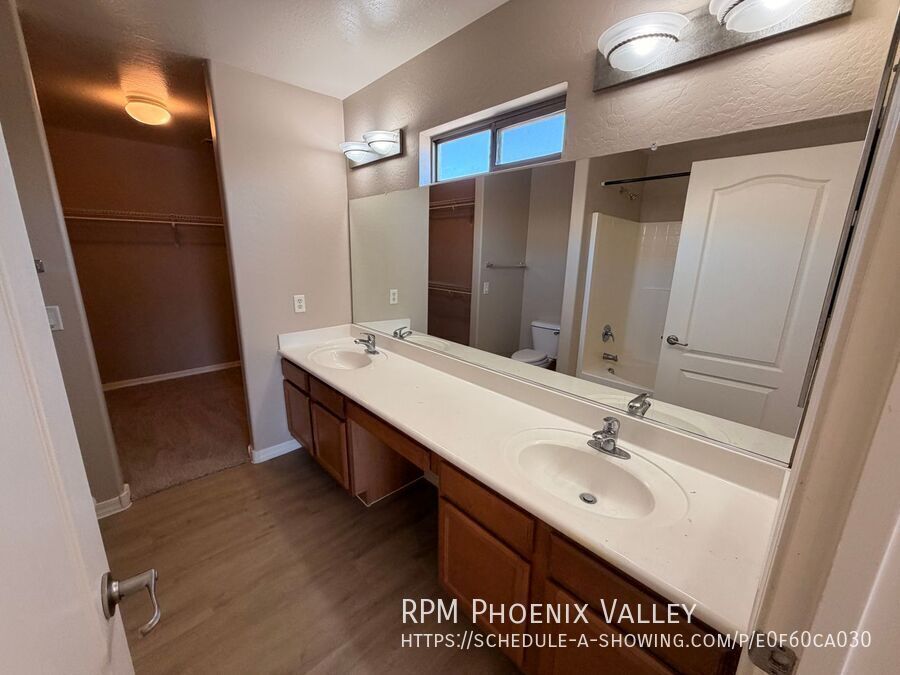 Large Avondale Home W/ Full Bedroom Downstairs and a huge loft! property image