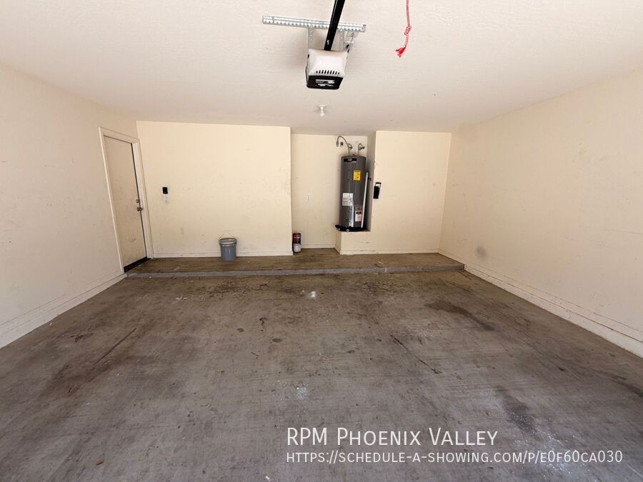 Large Avondale Home W/ Full Bedroom Downstairs and a huge loft! property image