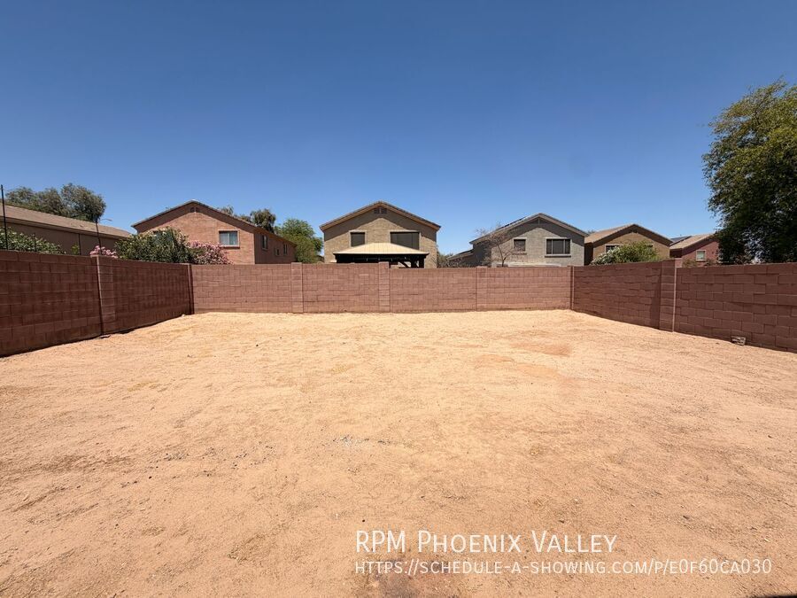 Large Avondale Home W/ Full Bedroom Downstairs and a huge loft! property image