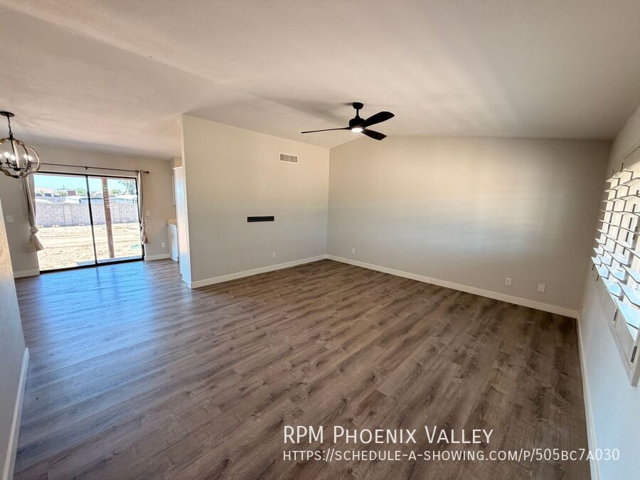 Full 3 Bed / 3 Bath Home in Litchfield Park with Large lot & No HOA property image