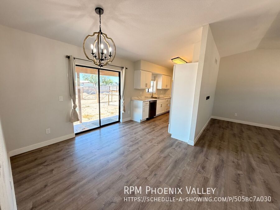 Full 3 Bed / 3 Bath Home in Litchfield Park with Large lot & No HOA property image