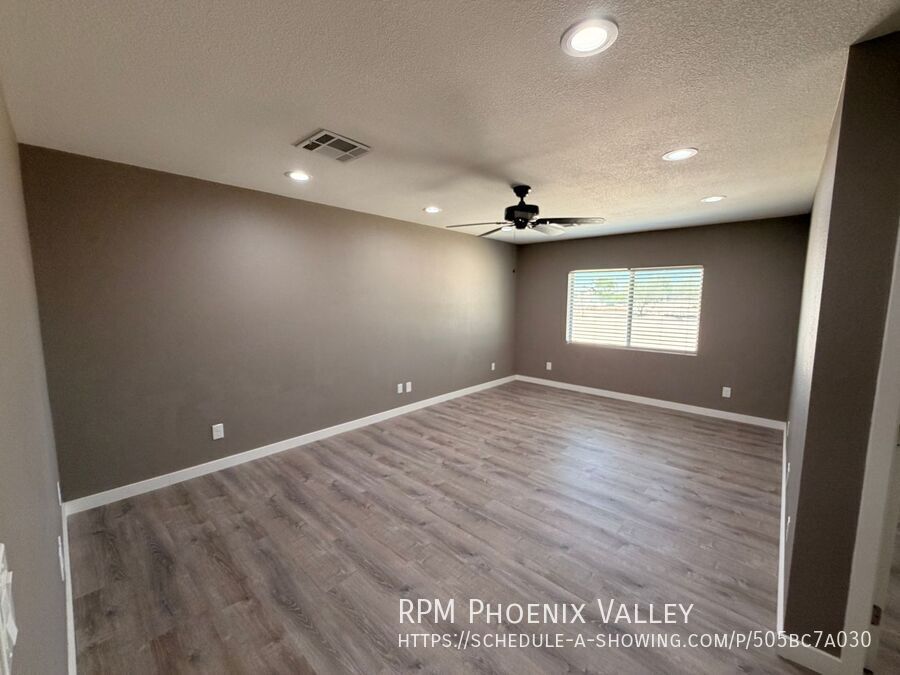 Full 3 Bed / 3 Bath Home in Litchfield Park with Large lot & No HOA property image