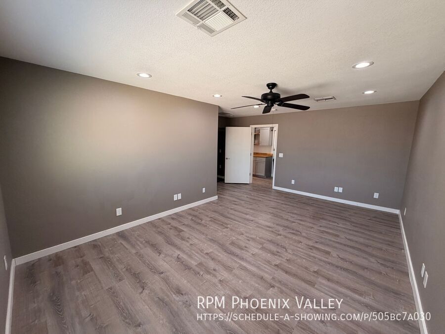 Full 3 Bed / 3 Bath Home in Litchfield Park with Large lot & No HOA property image