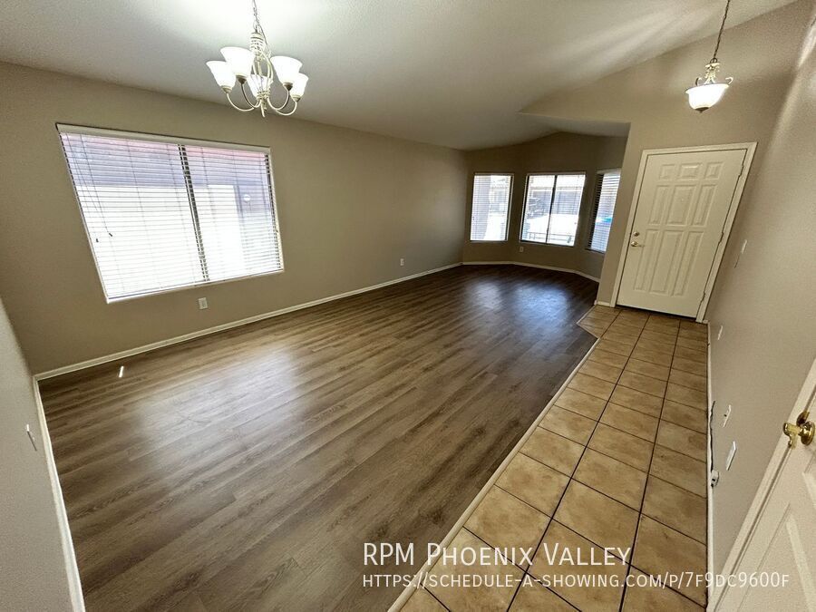 Warm, Inviting 3 Bed / 2bath Home in Canyon Trails with new updated and Flooring!!! property image