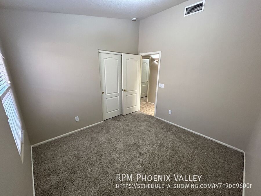 Warm, Inviting 3 Bed / 2bath Home in Canyon Trails with new updated and Flooring!!! property image