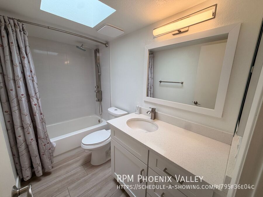 Central Scottsdale *Single Level* *NO Carpet* Patio Home For Rent! property image