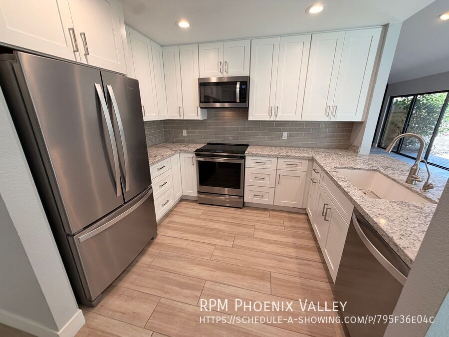 Central Scottsdale *Single Level* *NO Carpet* Patio Home For Rent! property image