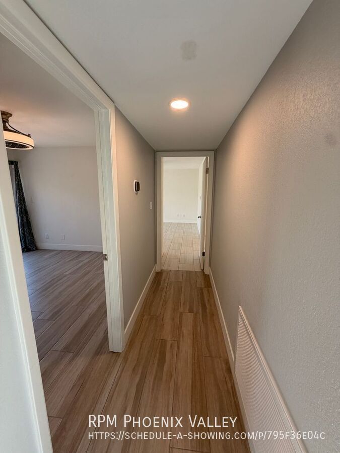 Central Scottsdale *Single Level* *NO Carpet* Patio Home For Rent! property image