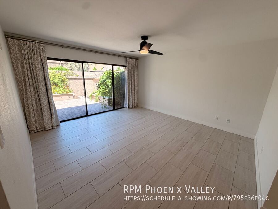 Central Scottsdale *Single Level* *NO Carpet* Patio Home For Rent! property image