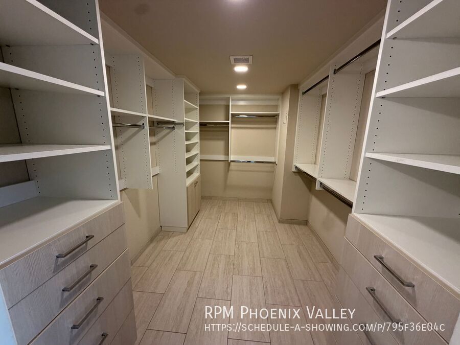 Central Scottsdale *Single Level* *NO Carpet* Patio Home For Rent! property image