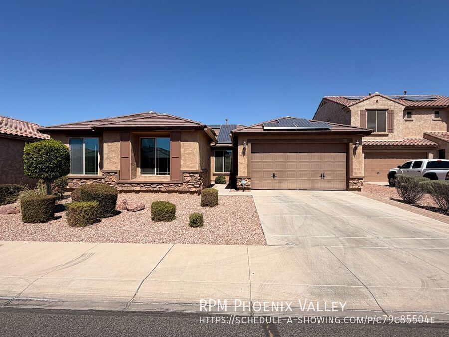 Over 2400 Sq Ft Peoria Home *NO* Carpet! property image