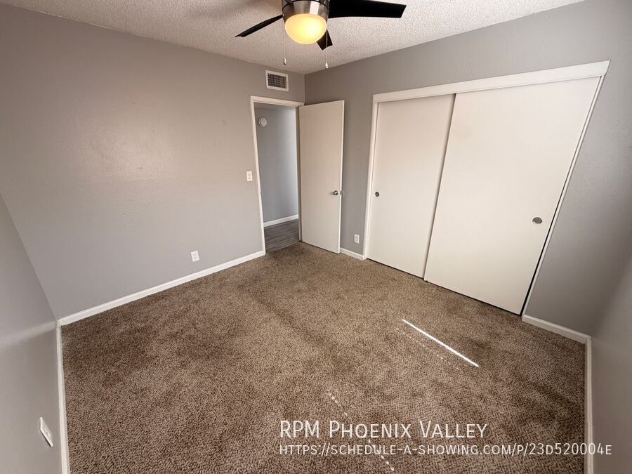 Updated Single Story 2Bdm - 2 Ba Glendale Unit with New Flooring in Bedrooms property image