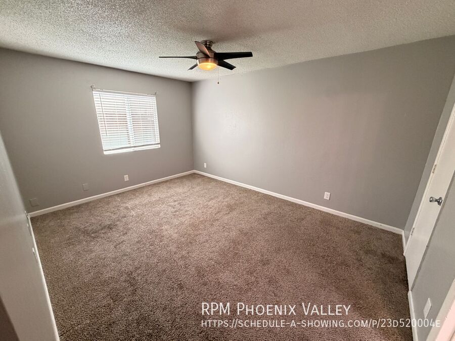 Updated Single Story 2Bdm - 2 Ba Glendale Unit with New Flooring in Bedrooms property image