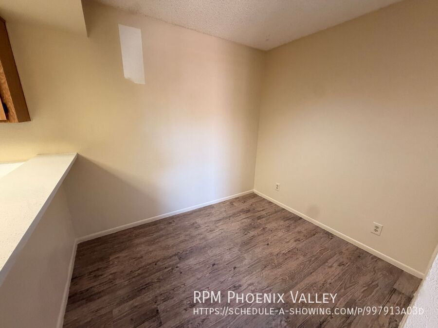 Second story 1 Bedroom 1 Bath Near Tempe Marketplace and Light Rail property image