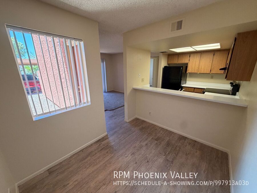 Second story 1 Bedroom 1 Bath Near Tempe Marketplace and Light Rail property image