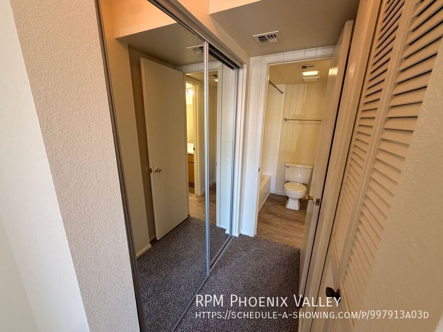 Second story 1 Bedroom 1 Bath Near Tempe Marketplace and Light Rail property image