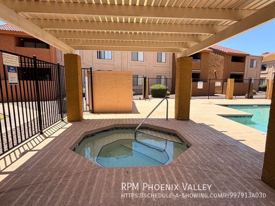 Second story 1 Bedroom 1 Bath Near Tempe Marketplace and Light Rail property image