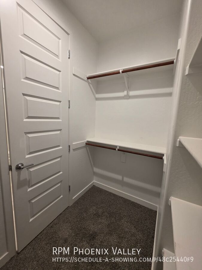 Beautiful 3 Bed / 2 Bath Townhome in Desirable Warner Meadows! property image