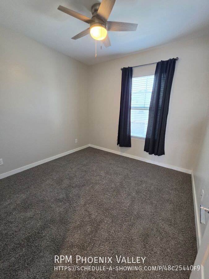 Beautiful 3 Bed / 2 Bath Townhome in Desirable Warner Meadows! property image