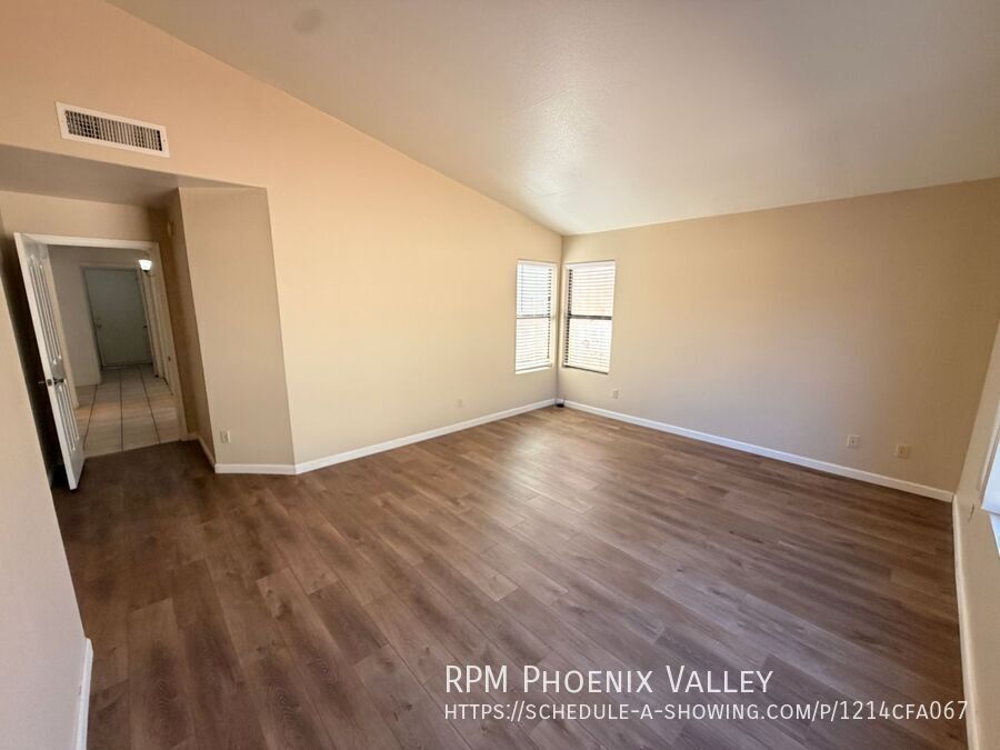 Warm & Charming single level 3 x 2 Home in Stonebridge Lakes!! property image