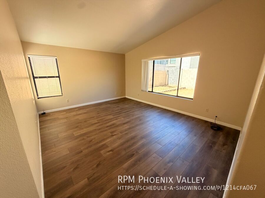 Warm & Charming single level 3 x 2 Home in Stonebridge Lakes!! property image