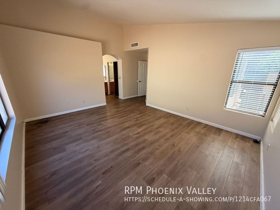 Warm & Charming single level 3 x 2 Home in Stonebridge Lakes!! property image