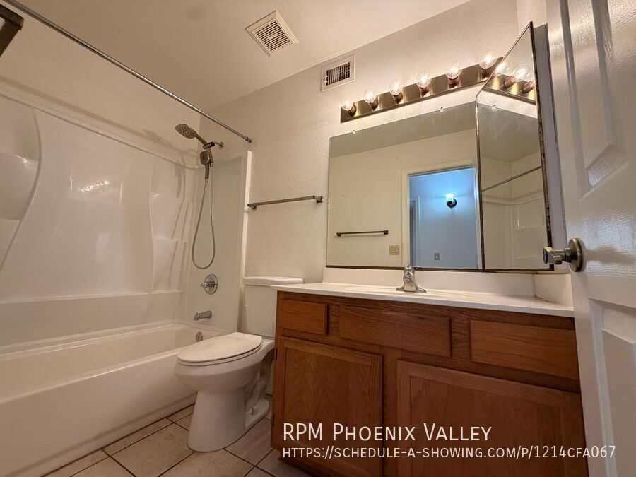 Warm & Charming single level 3 x 2 Home in Stonebridge Lakes!! property image