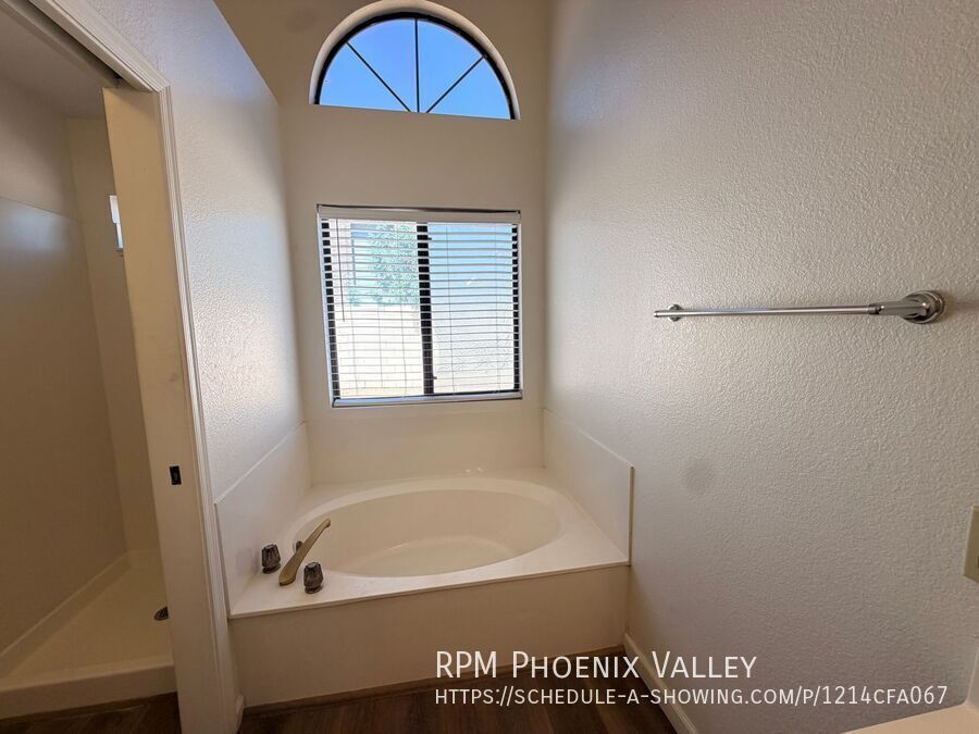 Warm & Charming single level 3 x 2 Home in Stonebridge Lakes!! property image