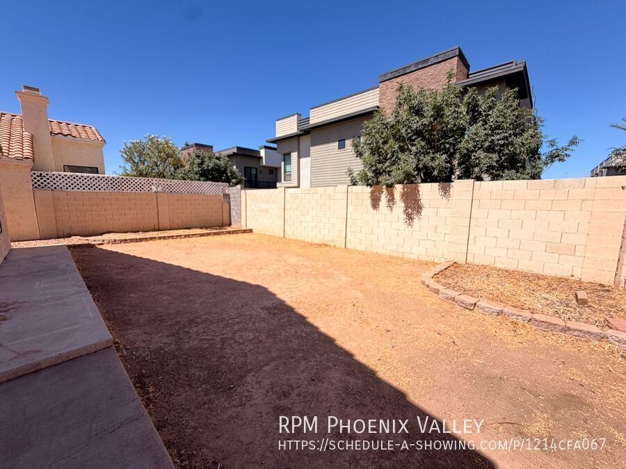 Warm & Charming single level 3 x 2 Home in Stonebridge Lakes!! property image