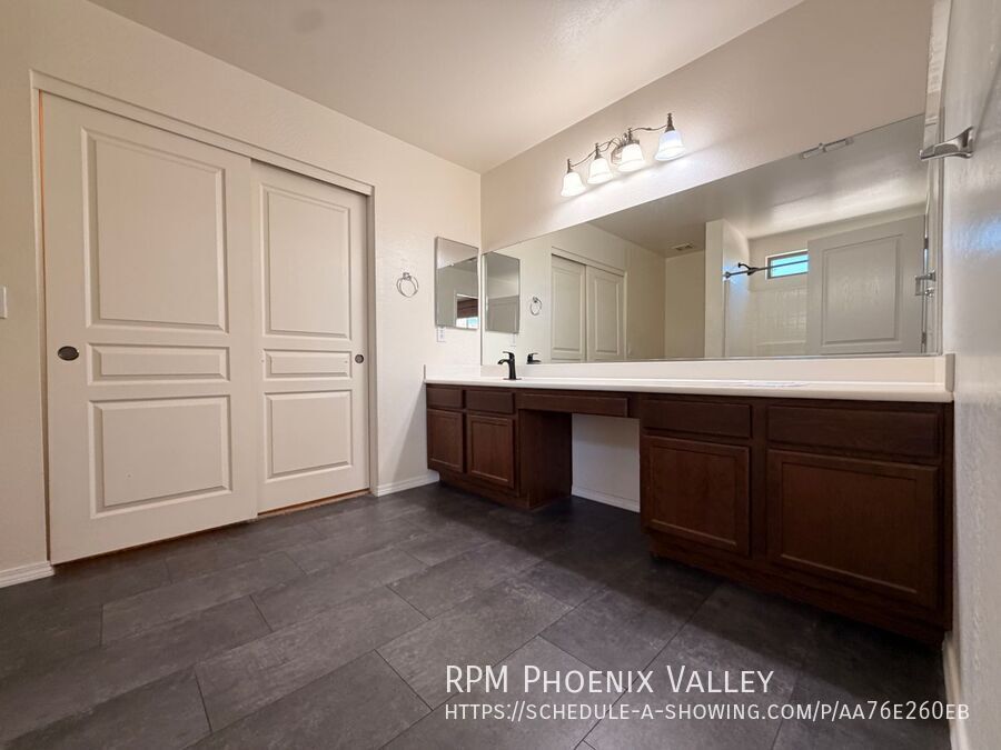 Spacious 4-Bedroom Home in Desirable Buckeye Neighborhood property image