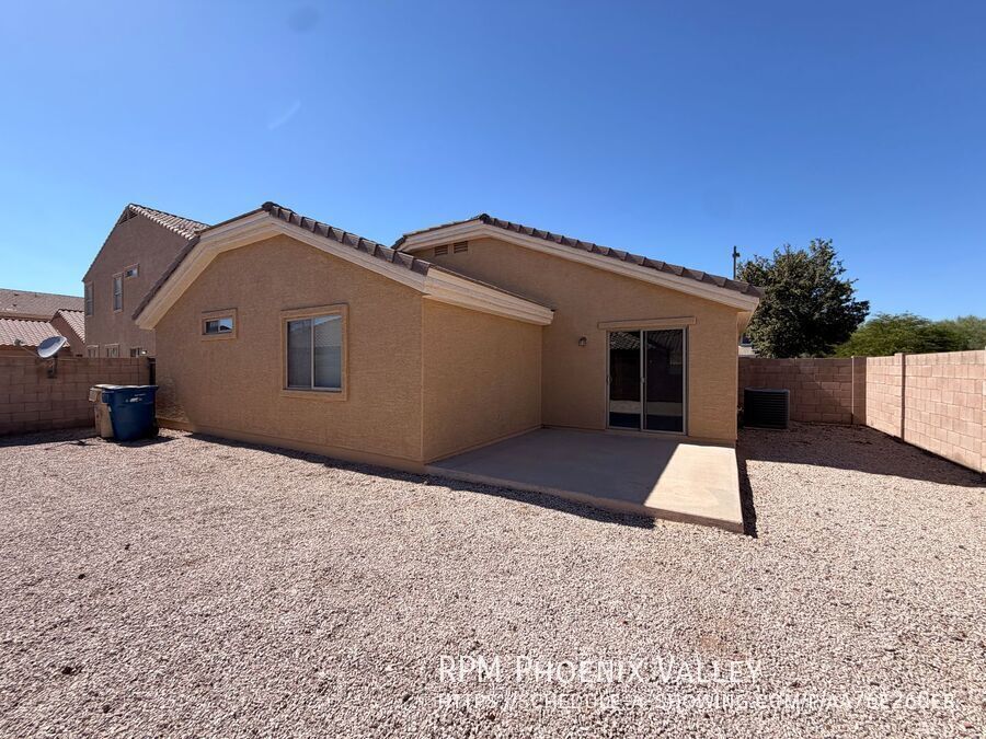 Spacious 4-Bedroom Home in Desirable Buckeye Neighborhood property image
