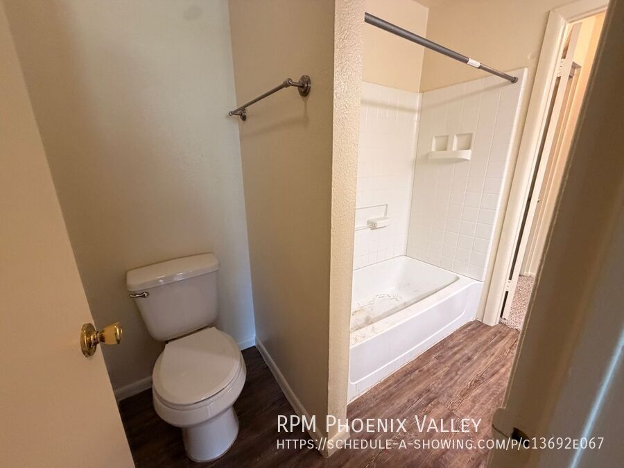 #259 2 Bedroom 1 Bath *MOVE IN SPECIAL* 1/2 OFF YOUR FIRST FULL MONTH OF RENT property image