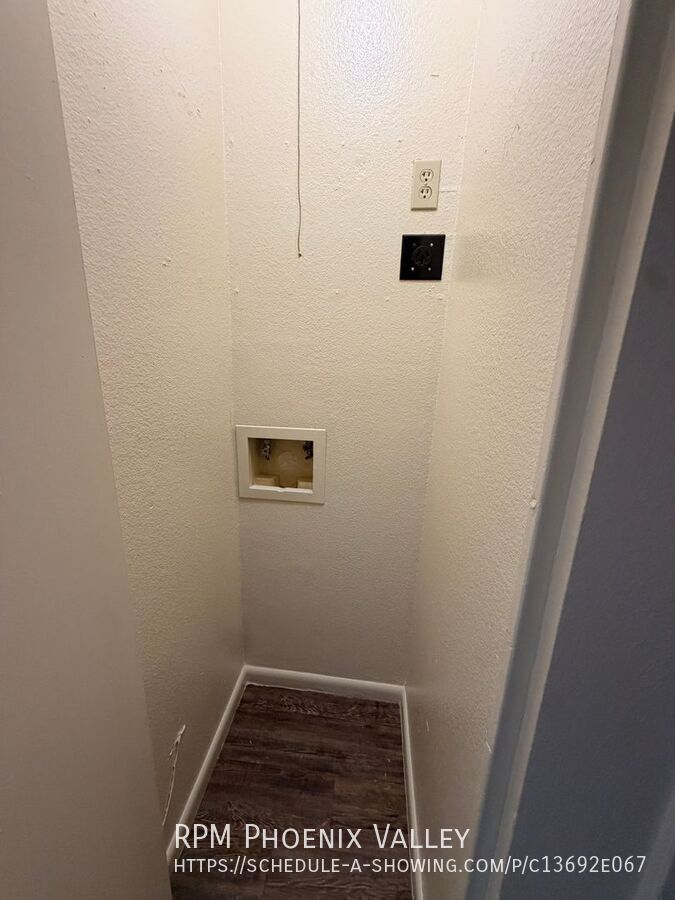 #259 2 Bedroom 1 Bath *MOVE IN SPECIAL* 1/2 OFF YOUR FIRST FULL MONTH OF RENT property image