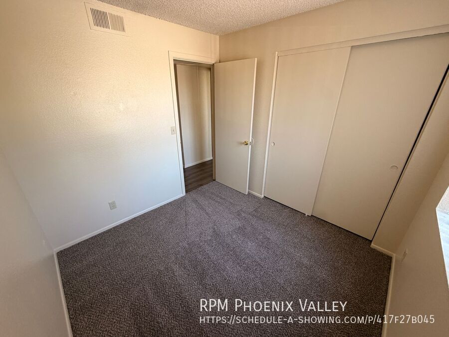 #201 *MOVE IN SPECIAL* 1/2 OFF YOUR FIRST FULL MONTH OF RENT property image