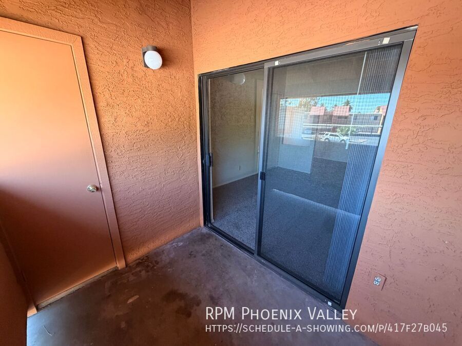 #201 *MOVE IN SPECIAL* 1/2 OFF YOUR FIRST FULL MONTH OF RENT property image