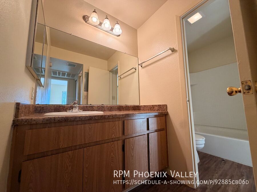 1 Bedroom 1 Bathroom 500 sq.ft. Near Tempe Marketplace and Light Rail property image