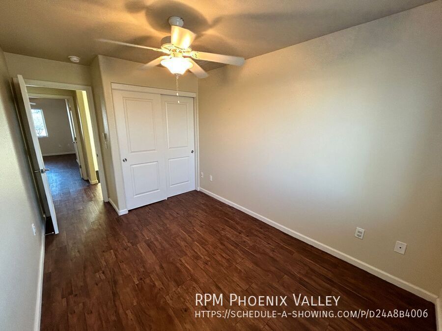 3 Bed/2.5 Bath Townhome *NO* Carpet, End Unit *ALL* Appliances! property image