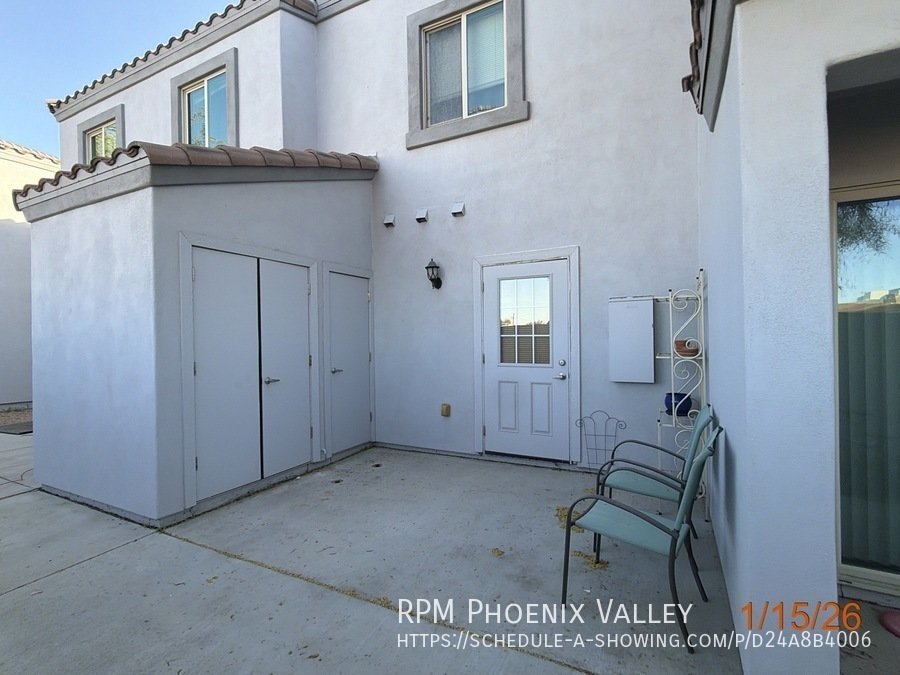 3 Bed/2.5 Bath Townhome *NO* Carpet, End Unit *ALL* Appliances! property image
