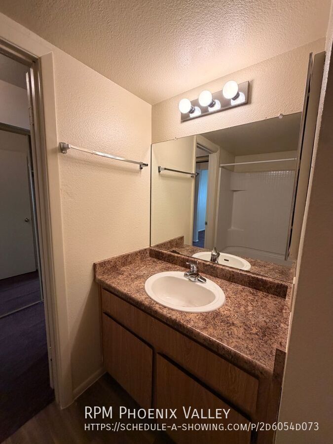 2 Bedroom 1 Bathroom Near Tempe Marketplace and Light Rail property image