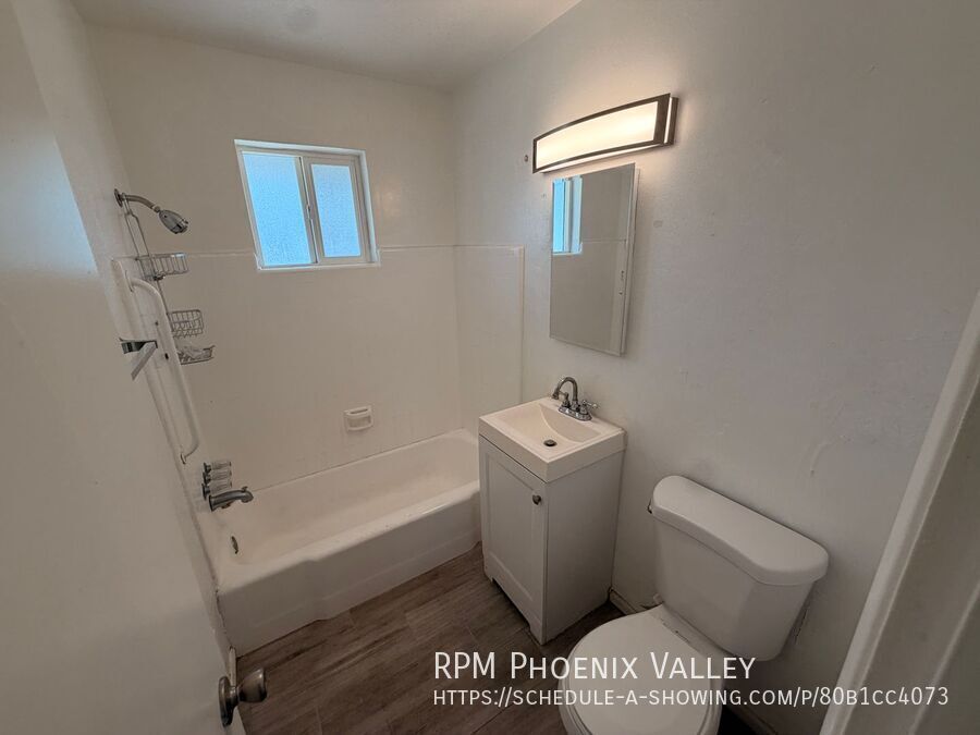 Cozy 1BR with In-Unit Laundry & Great Location property image
