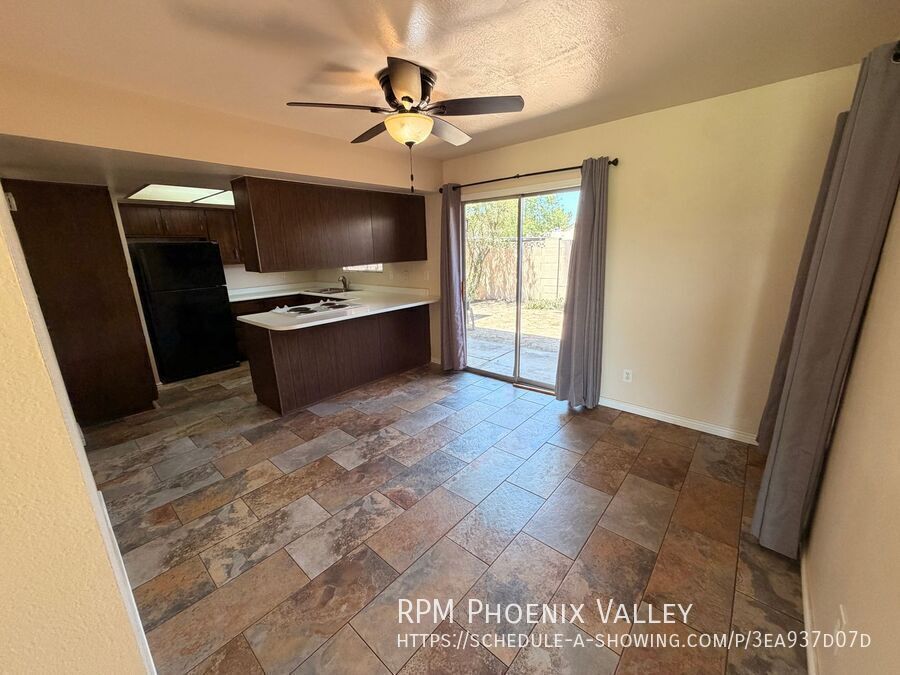 Move-In Ready 2-Bedroom Home with Washer & Dryer in Glendale property image