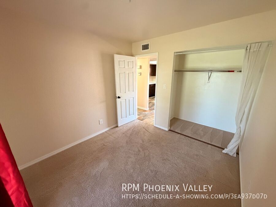 Move-In Ready 2-Bedroom Home with Washer & Dryer in Glendale property image