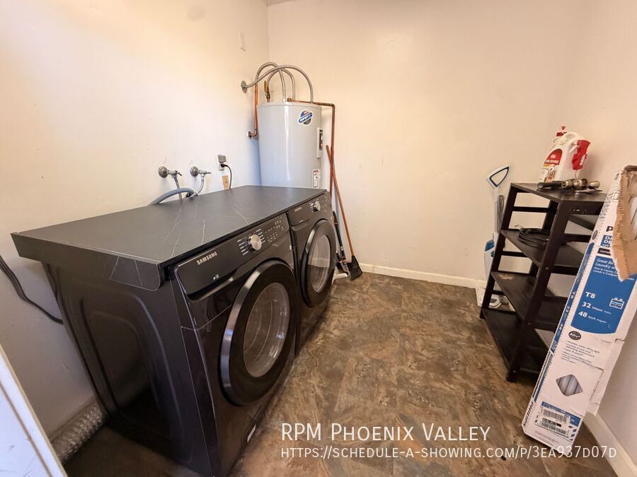 Move-In Ready 2-Bedroom Home with Washer & Dryer in Glendale property image