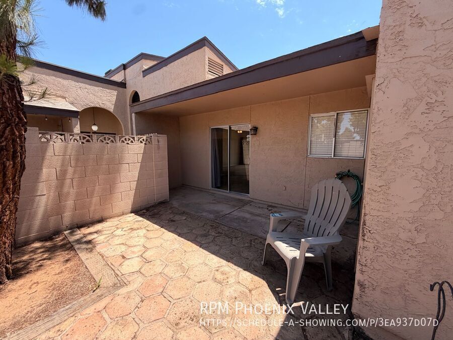 Move-In Ready 2-Bedroom Home with Washer & Dryer in Glendale property image